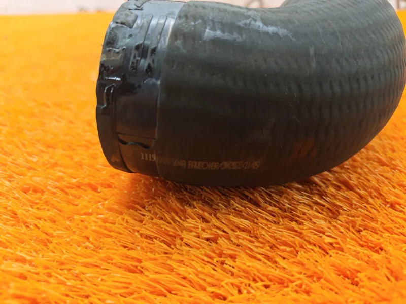 Патрубок интеркулера