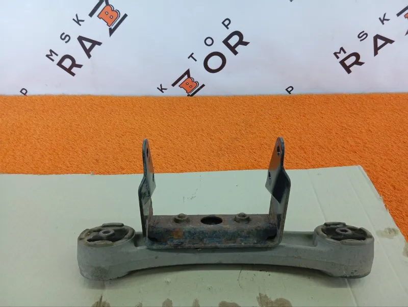 Кронштейн редуктора