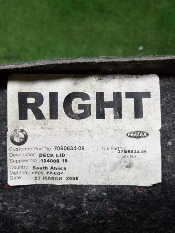 Обшивка крышки багажника BMW 3-Series 2008 7060634 E90