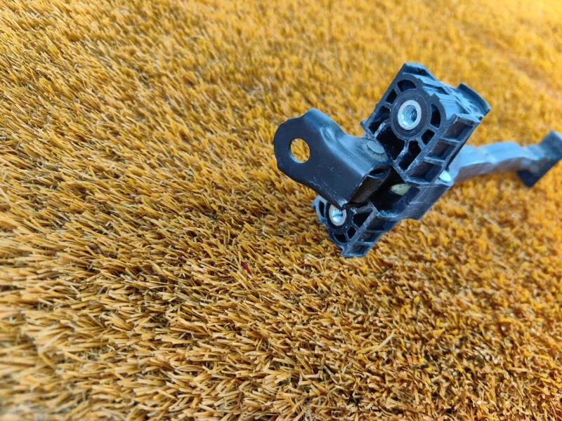 Ограничитель двери