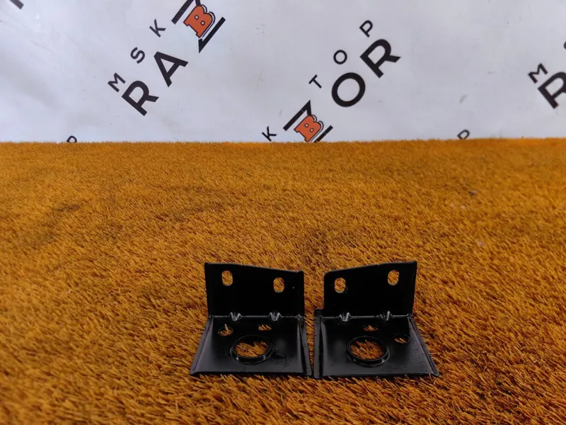 Крепление радиатора