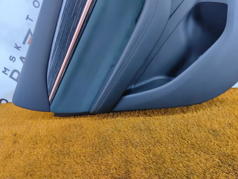 Обшивка двери