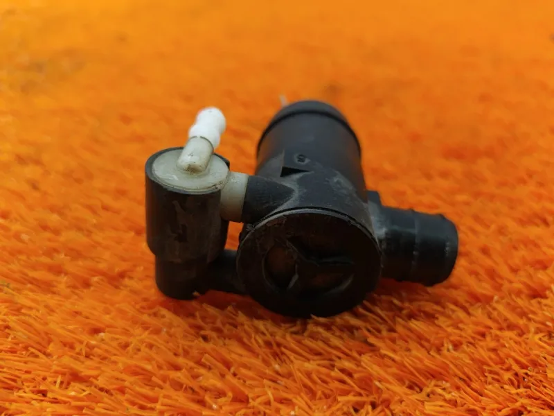 Насос стеклоомывателя