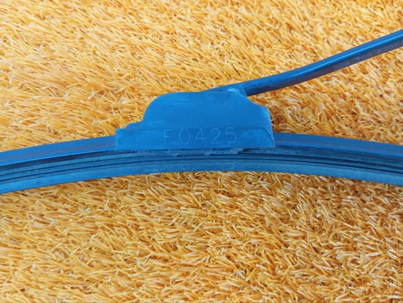 поводок стеклоочистителя