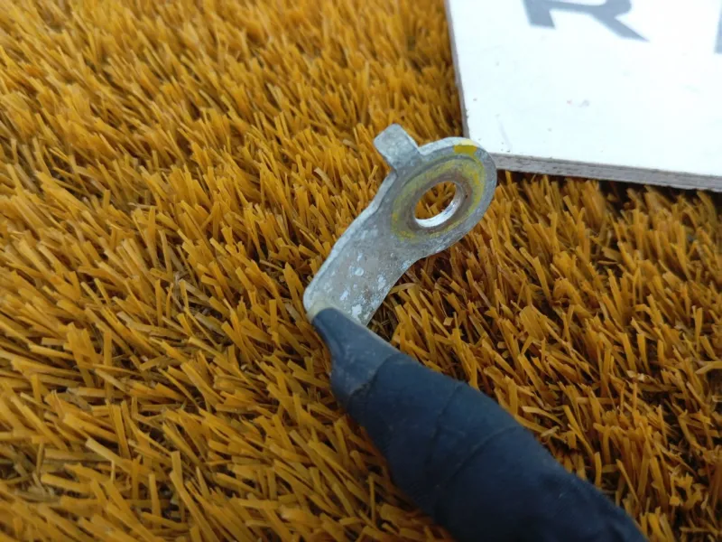 Клемма аккумулятор