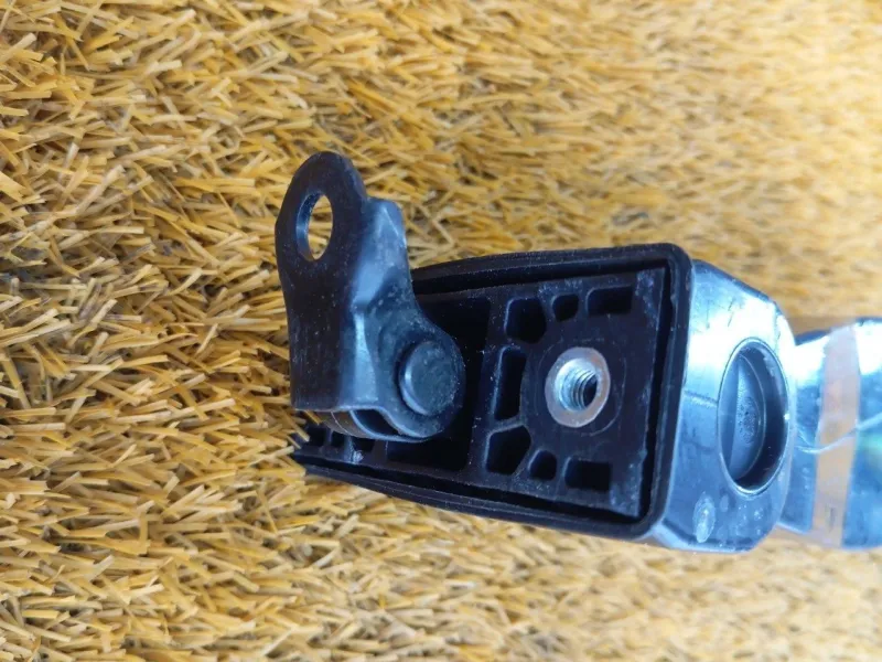 Ограничитель двери