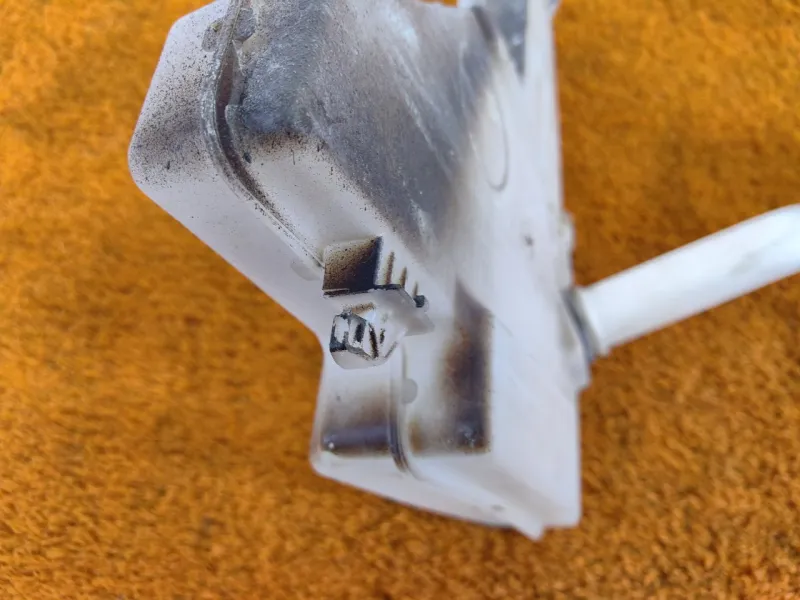 Бачок омывателя