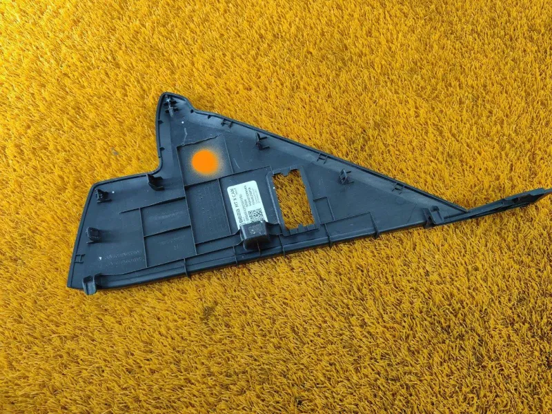 Накладка на торпедо