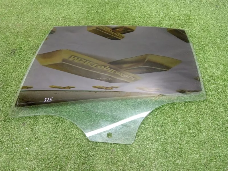 Стекло двери BMW 3-Series 2006 51427217579 E90, заднее левое