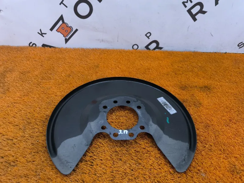 Пыльник тормозного диска