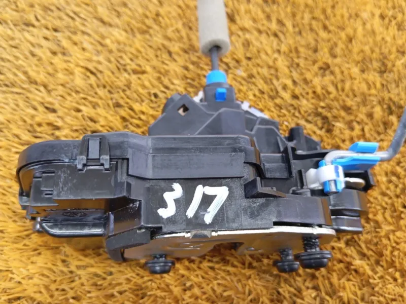 Замок двери