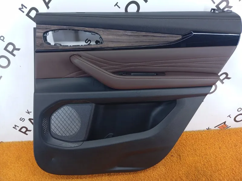 Обшивка двери