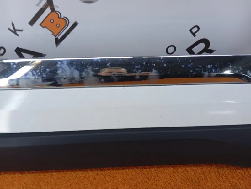 Молдинг двери