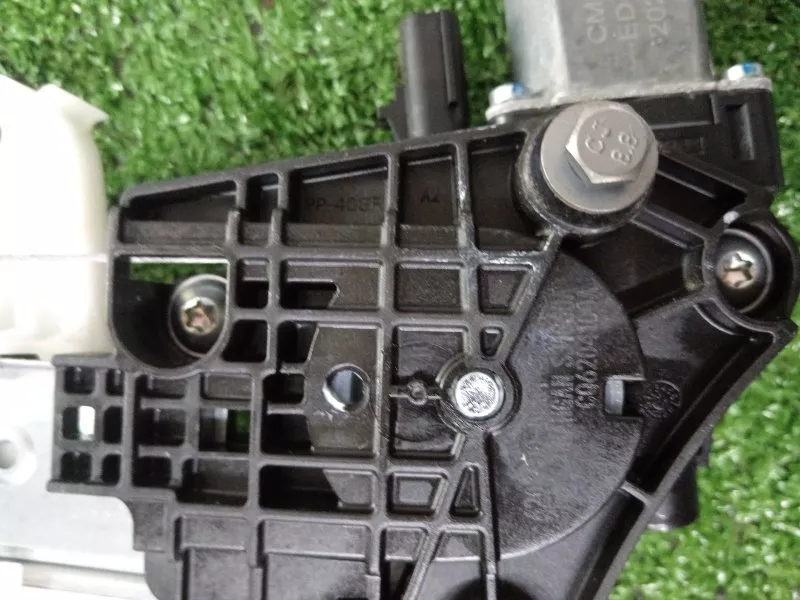 Стеклоподъемник