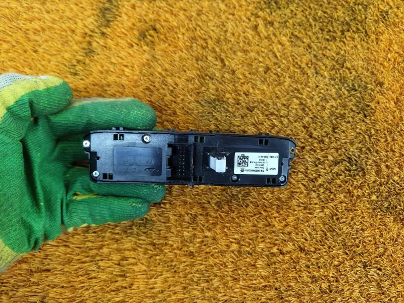 Блок кнопок Chery Tiggo 7 PRO 2023 808000432AA SQRE4T15C