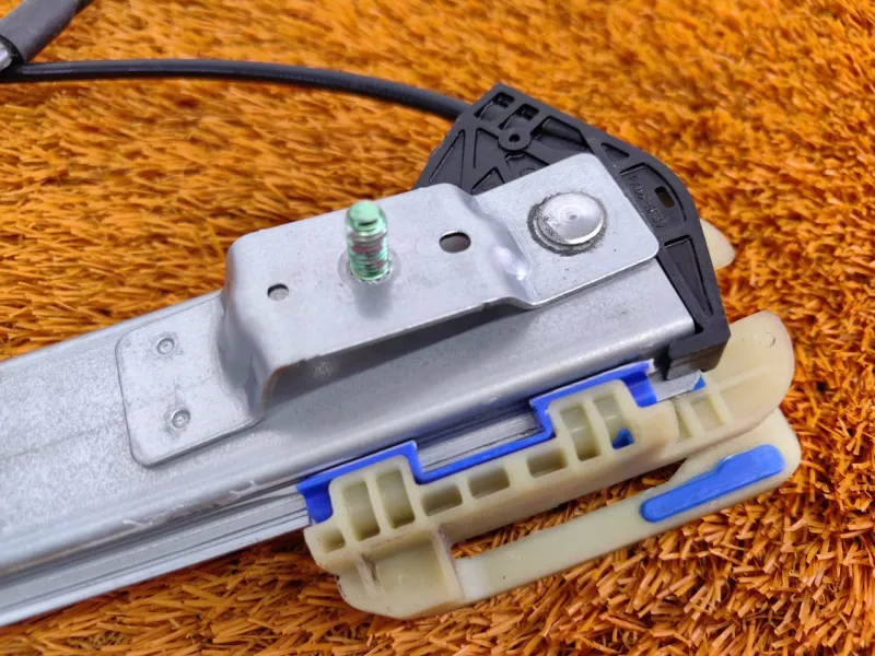 Стеклоподъемник