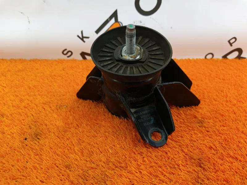 Подушка двигателя