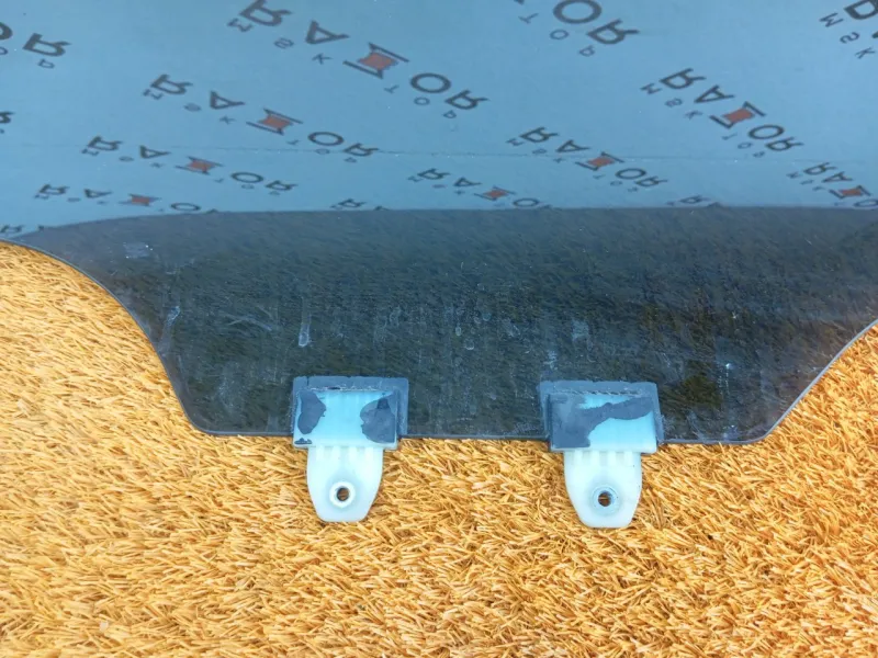 Стекло двери