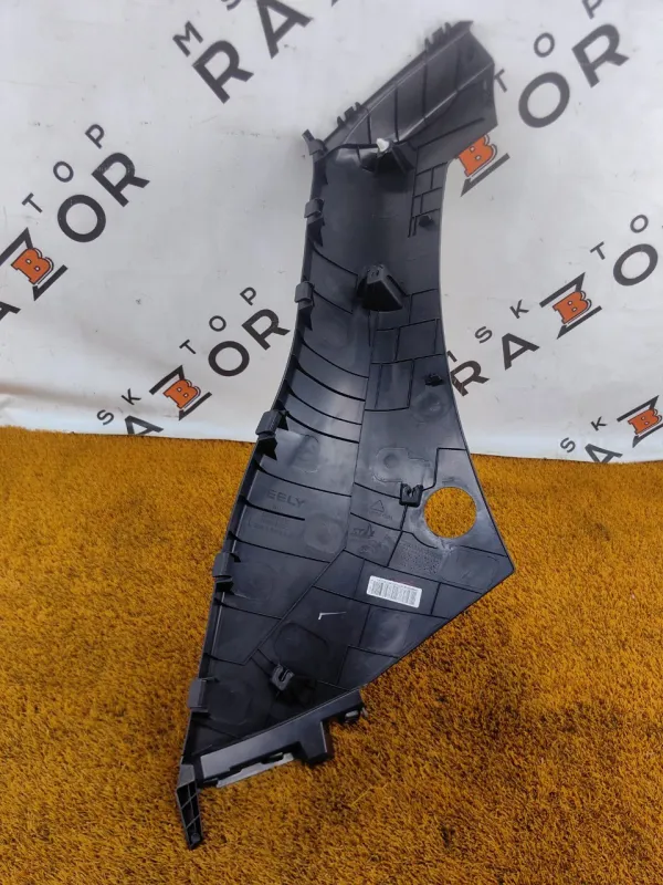 Накладка на стойку кузова