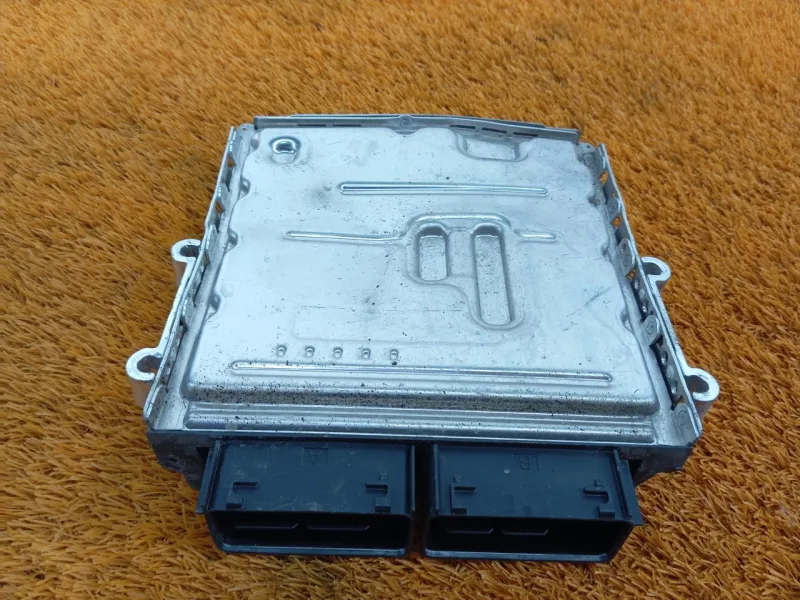 Блок управления двигателем