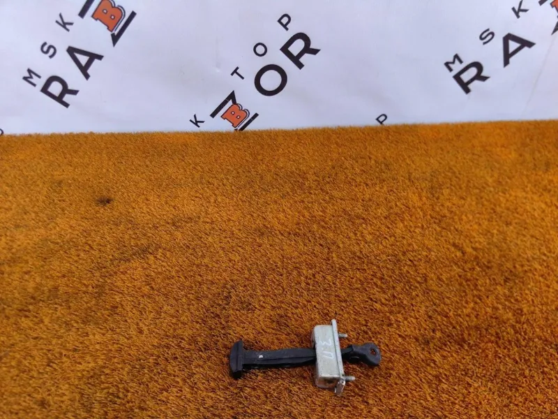 Ограничитель двери