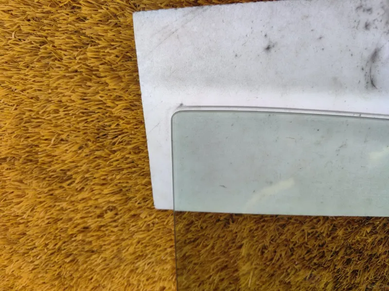 Стекло двери