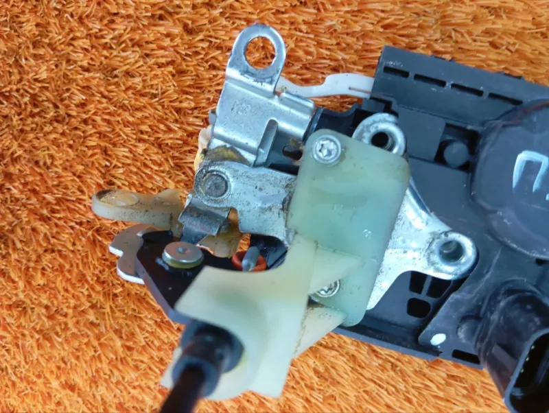 Замок двери