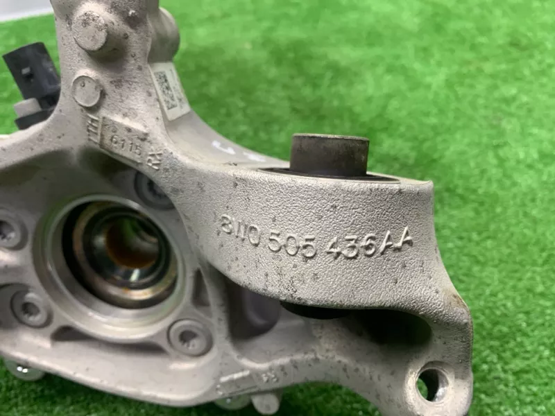 Кулак подвески