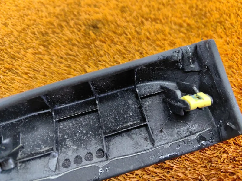 Накладка на торпедо