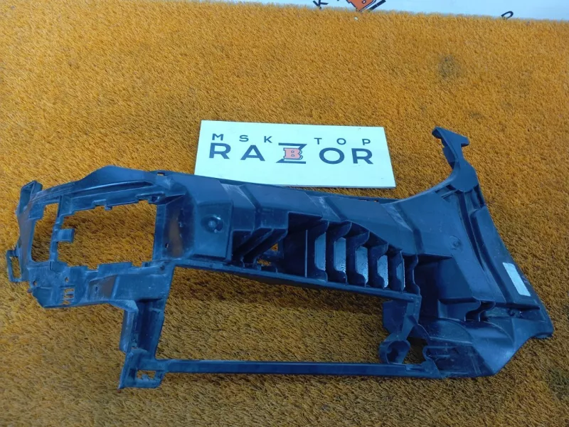 Крепление бампера BMW X3 2018 13960514 G01 B47, переднее правое