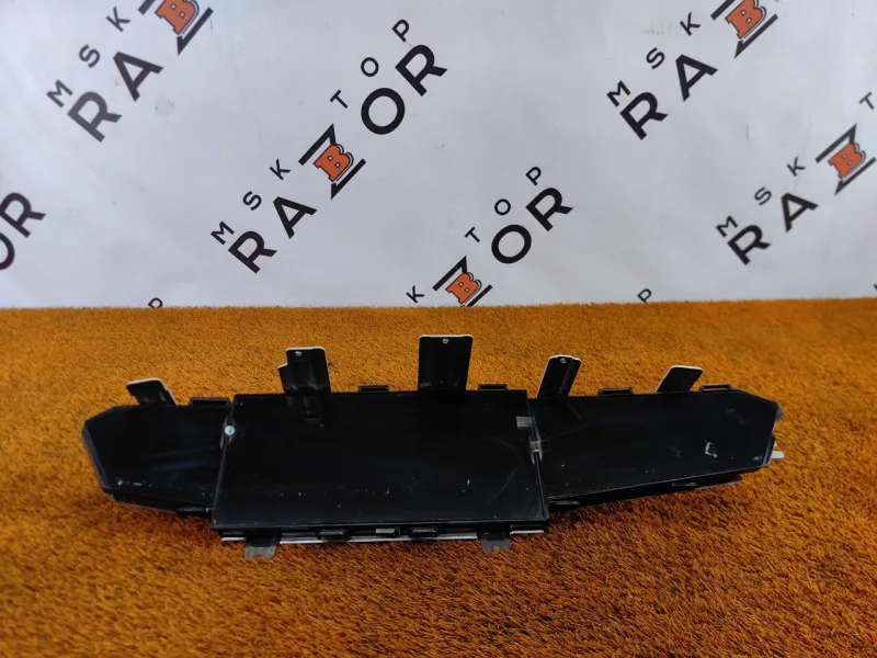 Панель приборов