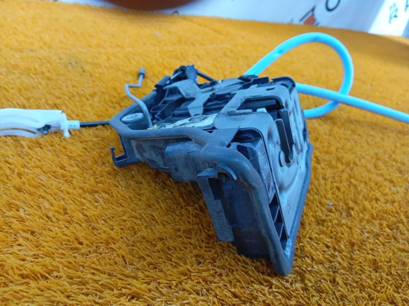 Замок двери