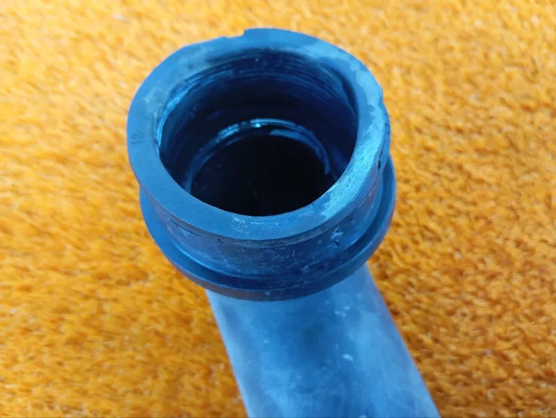 Патрубок интеркулера