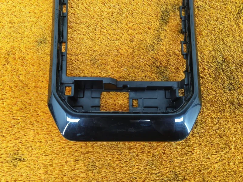 Накладка центральной консоли