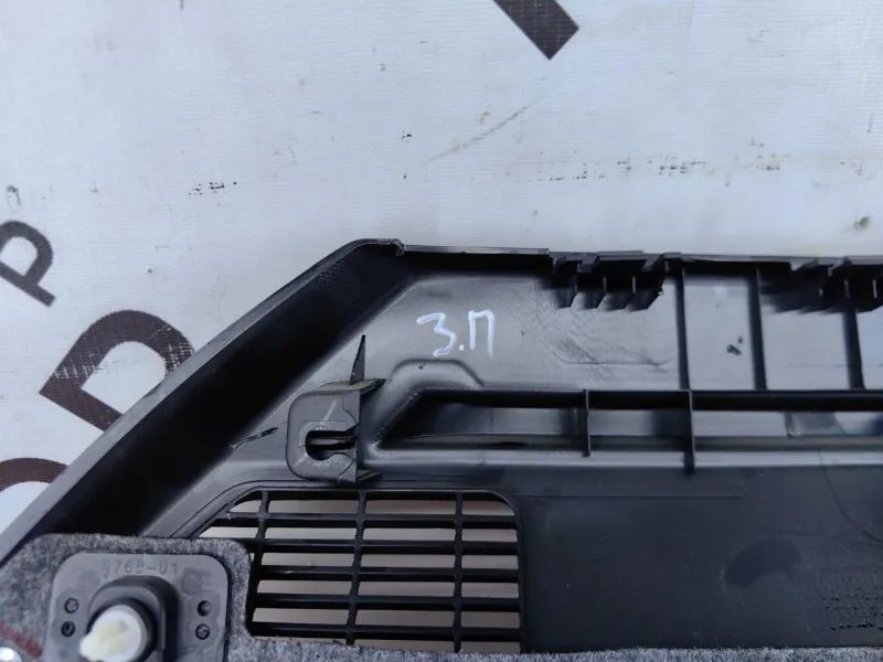 Обшивка багажника