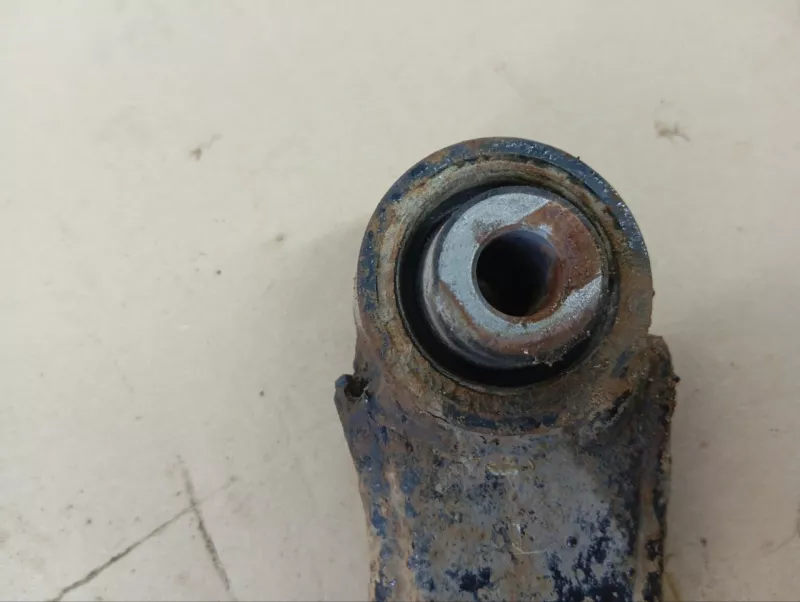 Рычаг подвески