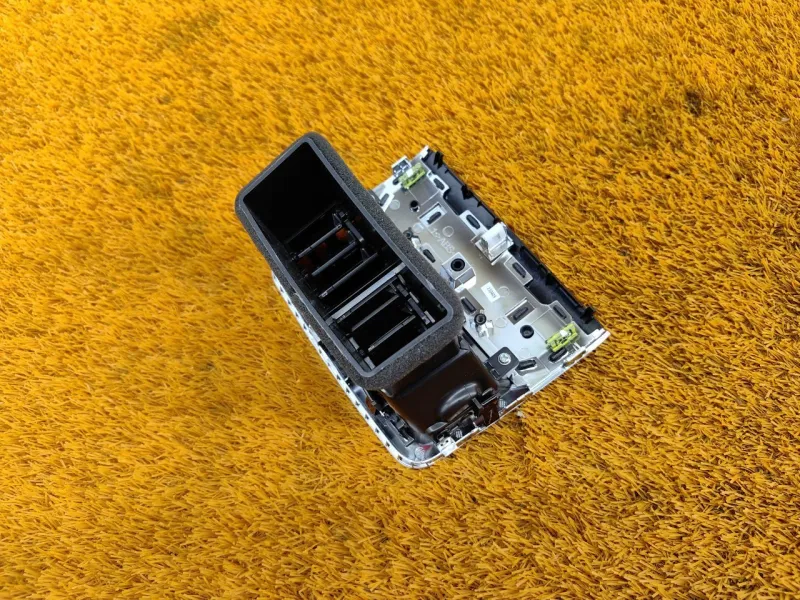 Дефлектор воздуховода Chery Tiggo 7 PRO 2023 T1A5305198 SQRE4T15C