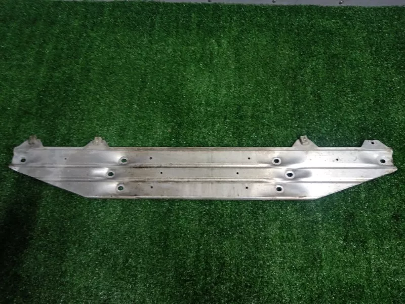 Кронштейн кузова BMW X3 2017 51717430818 G01 B47