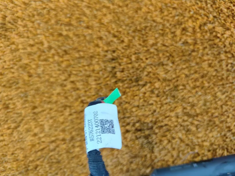 Амортизатор багажника