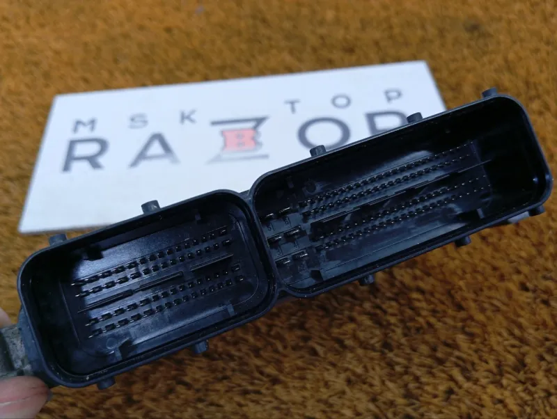 Блок управления двигателем