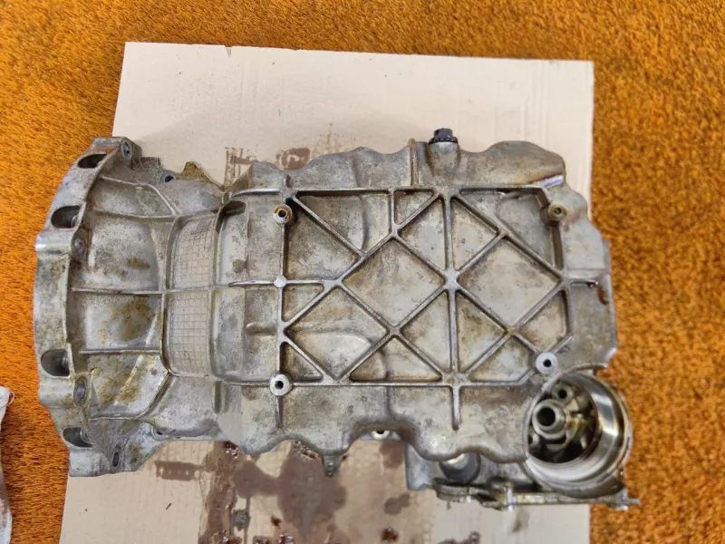 Поддон двигателя