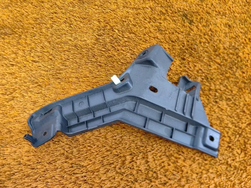 Кронштейн бампера