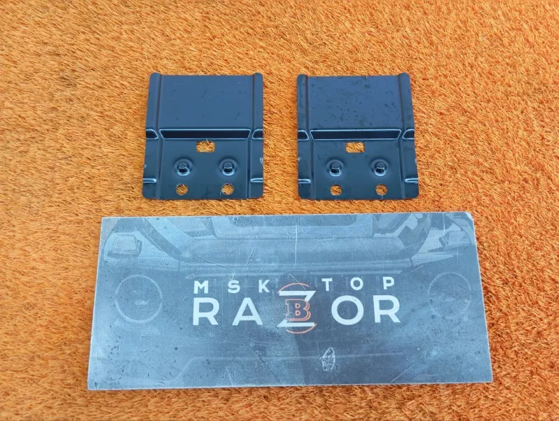 Крючок багажника