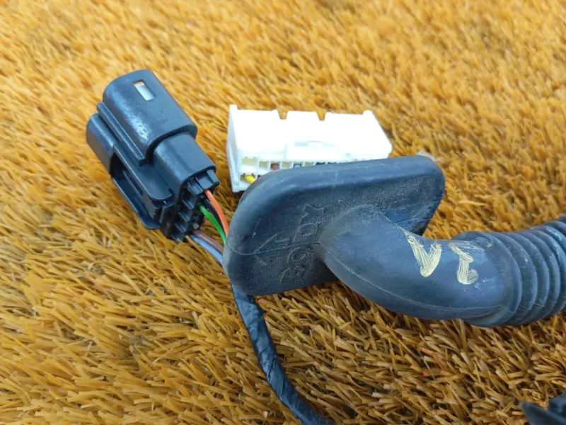 Проводка двери