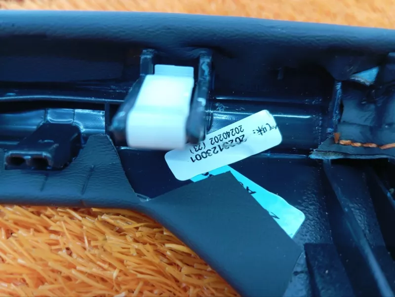 Декоративная накладка торпедо