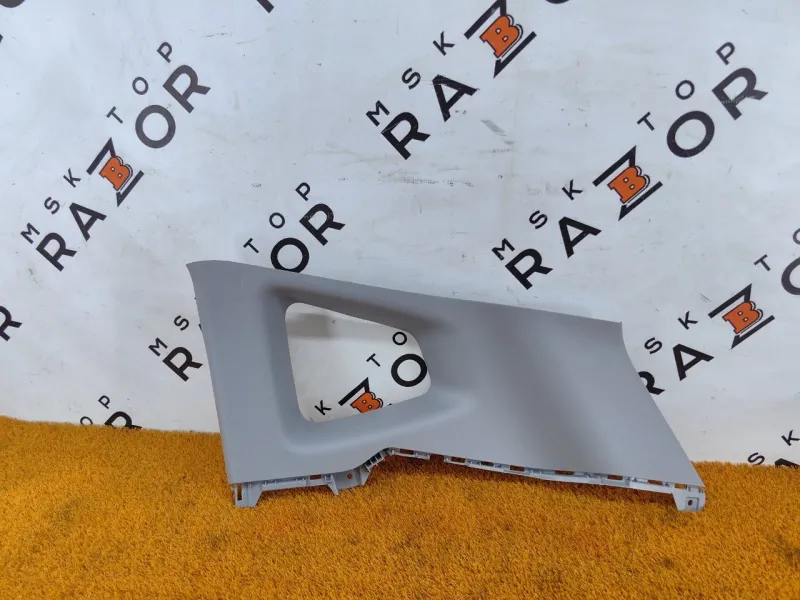 Накладка на стойку кузова