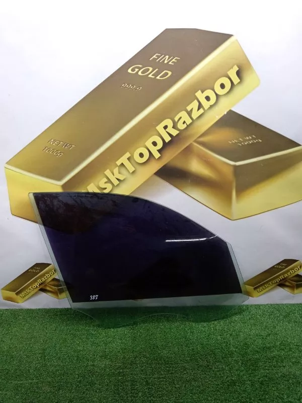 Стекло двери BMW X1 2009 51332990296 E84, переднее правое