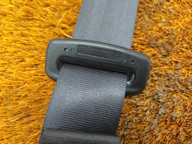 Ремень безопасности