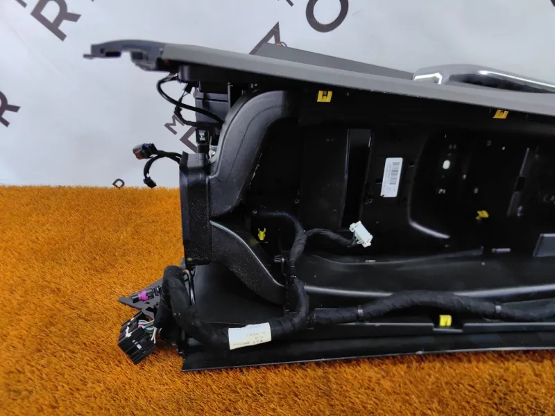 Консоль центральная