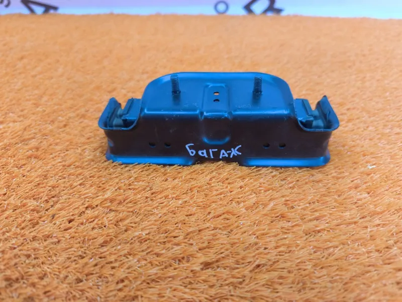 Демпфер крышки багажника